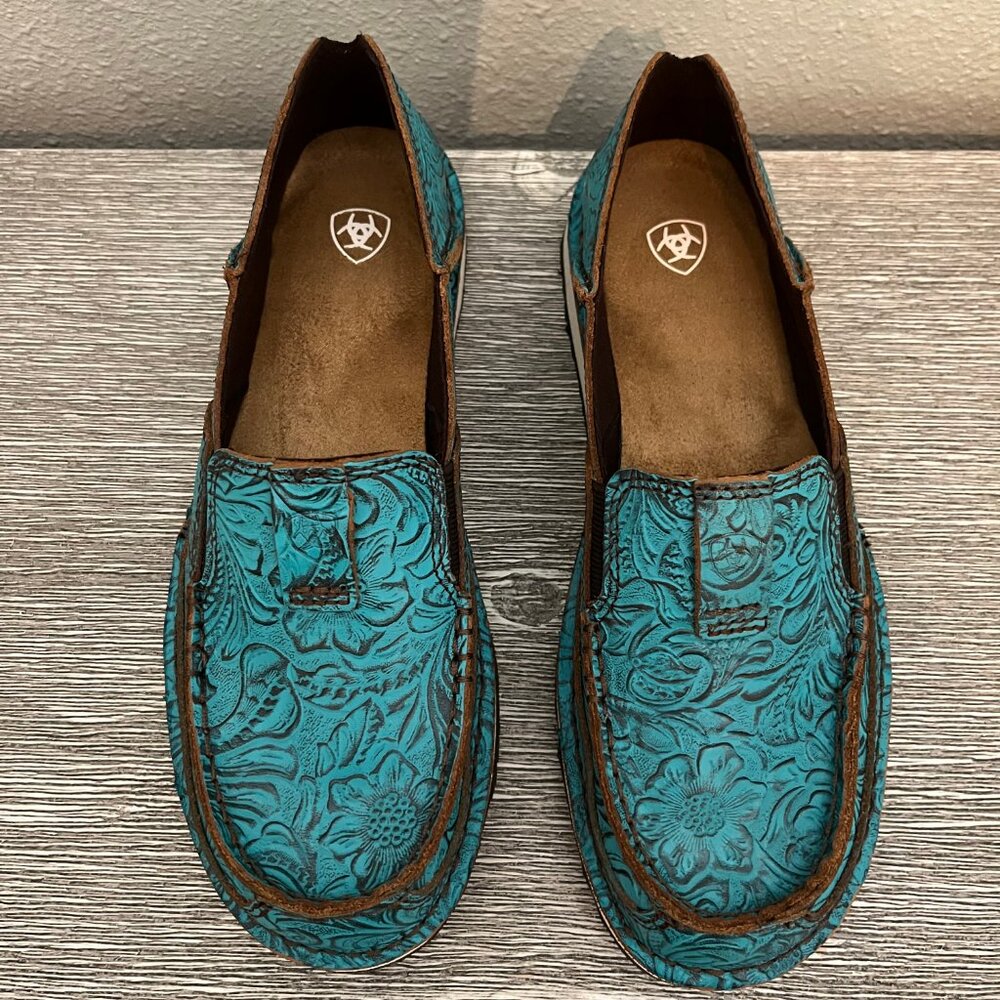 ARIAT Women's Embossed Leather Turquoise Boat Shoe